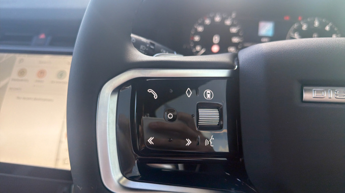Land Rover Discovery Sport 1.5 P270e Landmark 5dr Auto [5 Seat] Station Wagon - Image 31